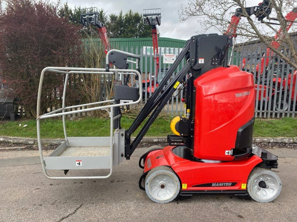 Manitou 100 VJR - Torņa pacēlājs: foto 1 Manitou 100 VJR - Torņa pacēlājs: foto 1