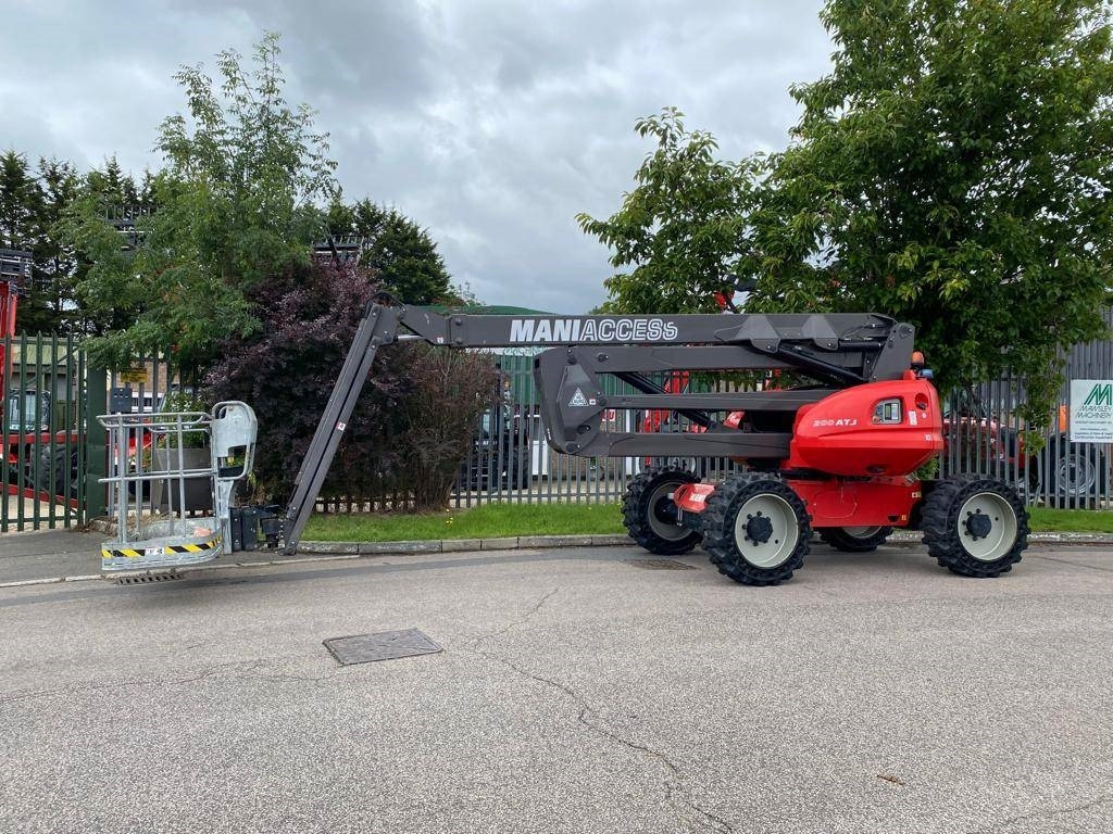 Manitou 200 ATJ - Izlices pacēlājs: foto 2 Manitou 200 ATJ - Izlices pacēlājs: foto 2