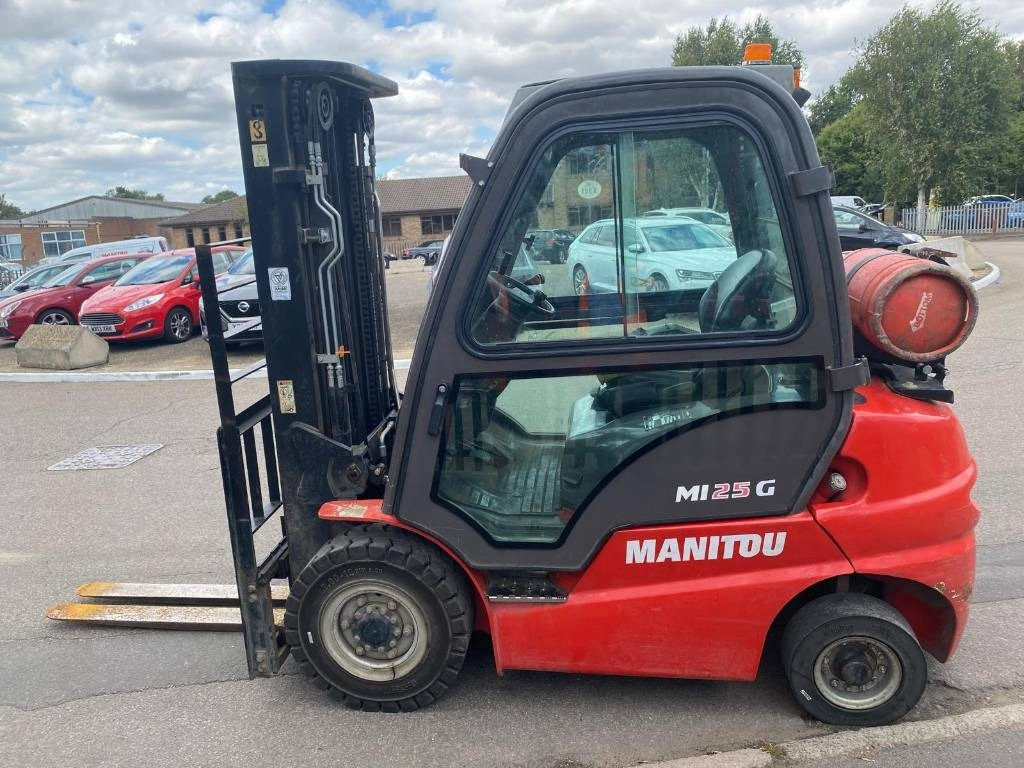 Manitou MI 25 G - Gāzes iekrāvējs: foto 4 Manitou MI 25 G - Gāzes iekrāvējs: foto 4