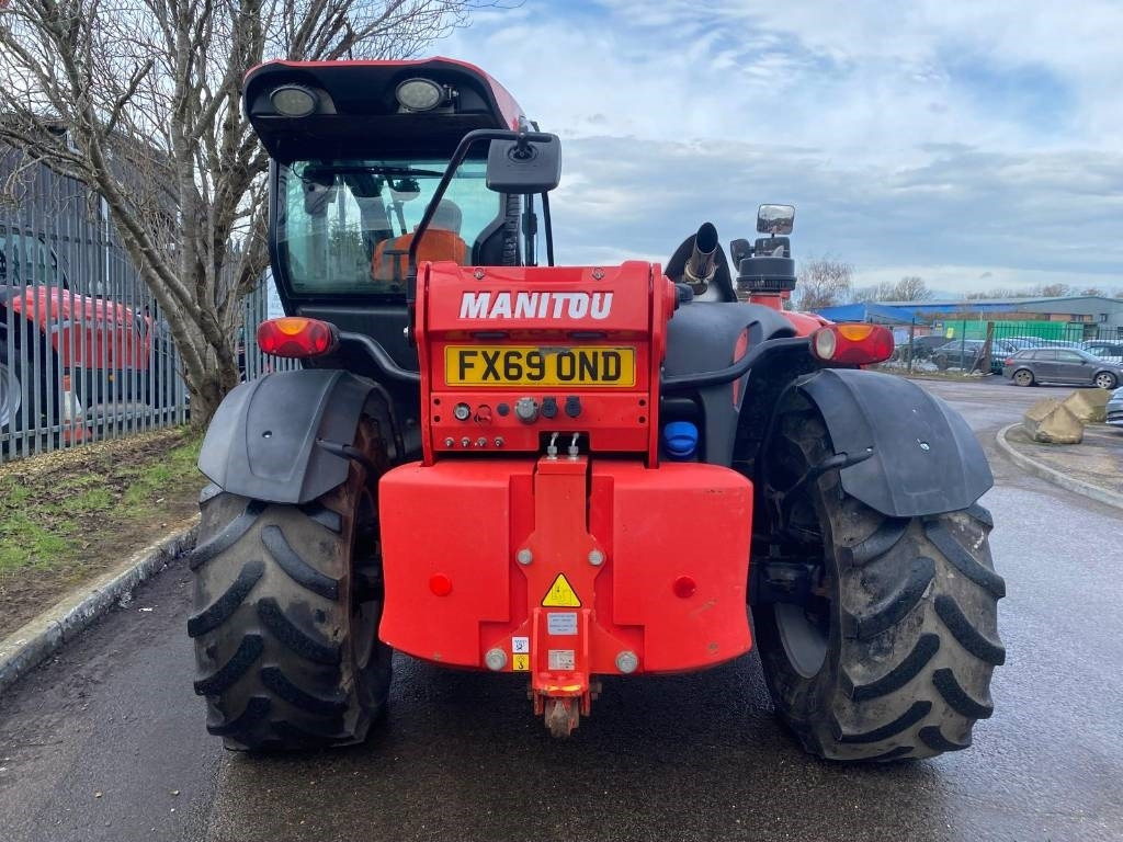 Manitou MLT 741-140V+ - Teleskopiskais iekrāvējs: foto 4 Manitou MLT 741-140V+ - Teleskopiskais iekrāvējs: foto 4