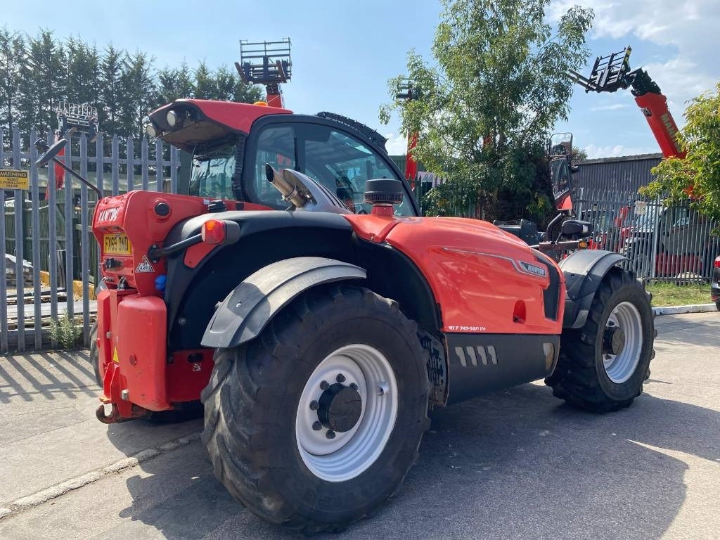 Manitou MLT 741 - Teleskopiskais iekrāvējs: foto 3 Manitou MLT 741 - Teleskopiskais iekrāvējs: foto 3