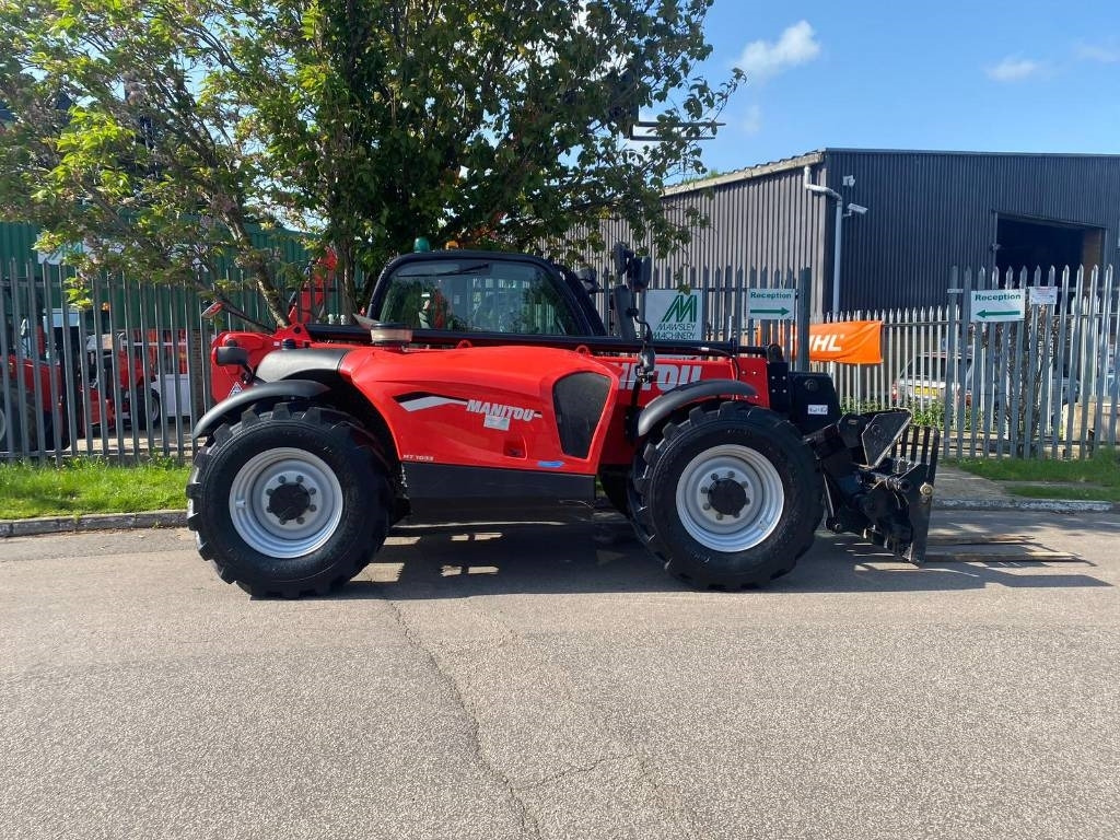 Manitou MT 1033 - Teleskopiskais iekrāvējs: foto 1 Manitou MT 1033 - Teleskopiskais iekrāvējs: foto 1