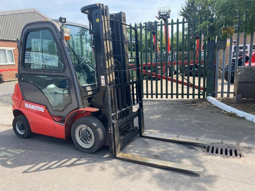 Dīzeļiekrāvējs Manitou Mi25D: foto 18