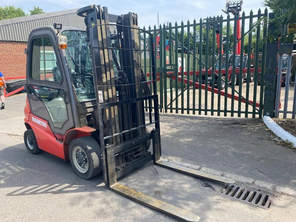 Manitou Mi25D - Dīzeļiekrāvējs: foto 1 Manitou Mi25D - Dīzeļiekrāvējs: foto 1