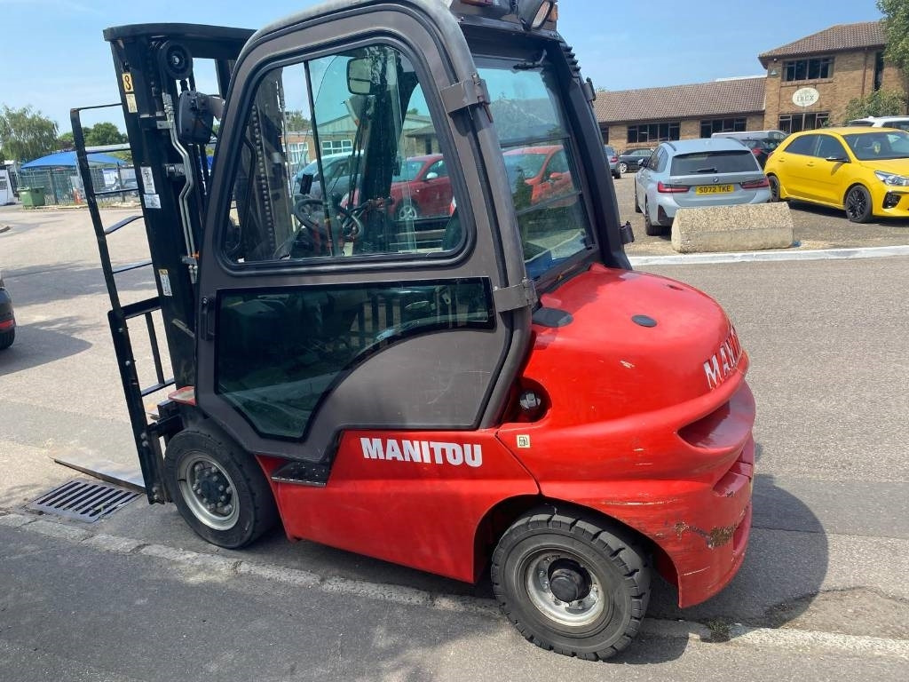 Dīzeļiekrāvējs Manitou Mi25D: foto 7