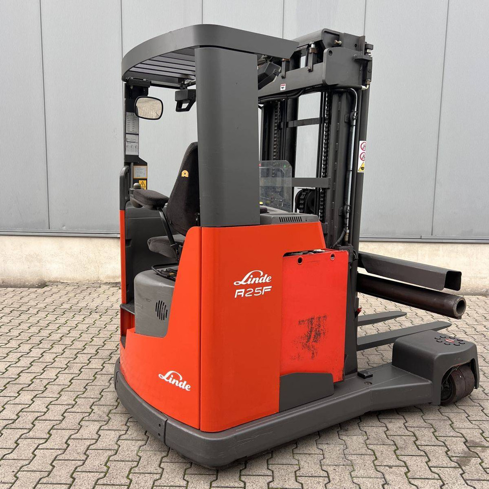 Atlet UFS250DTFVRG450 - Četru pušu autokrāvējs: foto 2 Atlet UFS250DTFVRG450 - Četru pušu autokrāvējs: foto 2
