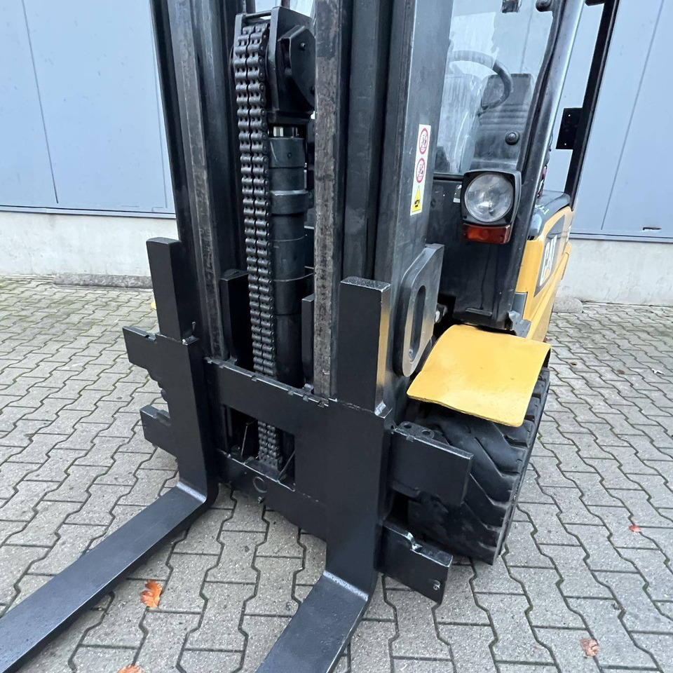 Elektroiekrāvējs Caterpillar EP50: foto 13