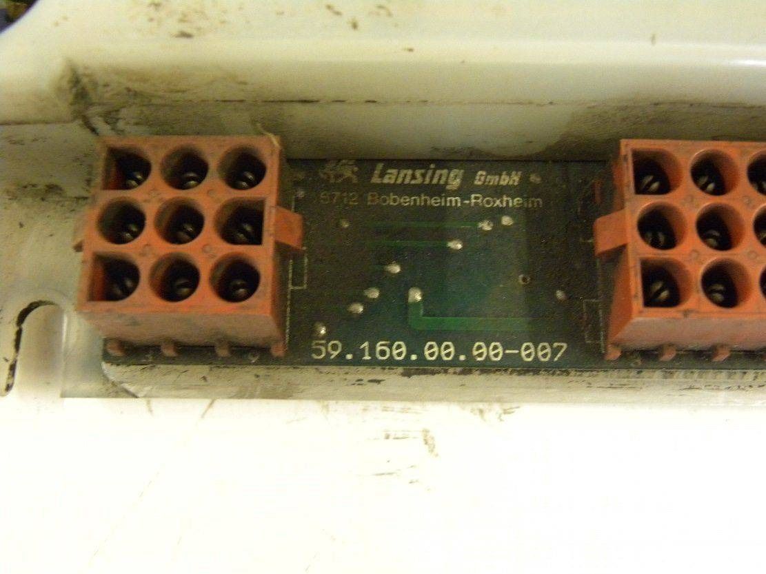 Control Module From Lansing - Elektroniskais vadības bloks (ECU) - Iekraušanas tehnika: foto 2 Control Module From Lansing - Elektroniskais vadības bloks (ECU) - Iekraušanas tehnika: foto 2