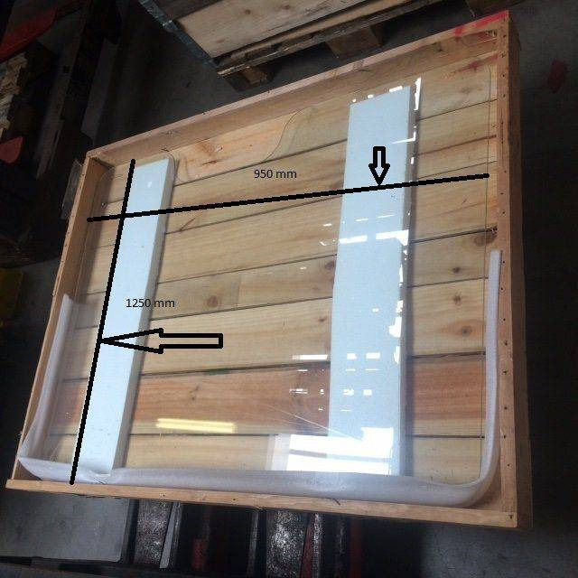 Glass front for Caterpillar / Mitsubishi - Logs un rezerves daļas - Iekraušanas tehnika: foto 2 Glass front for Caterpillar / Mitsubishi - Logs un rezerves daļas - Iekraušanas tehnika: foto 2