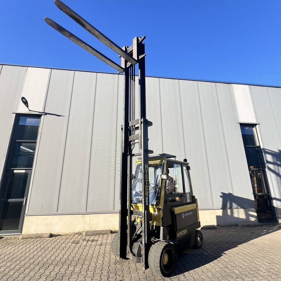 Hyster E4.50XL - Elektroiekrāvējs: foto 5 Hyster E4.50XL - Elektroiekrāvējs: foto 5