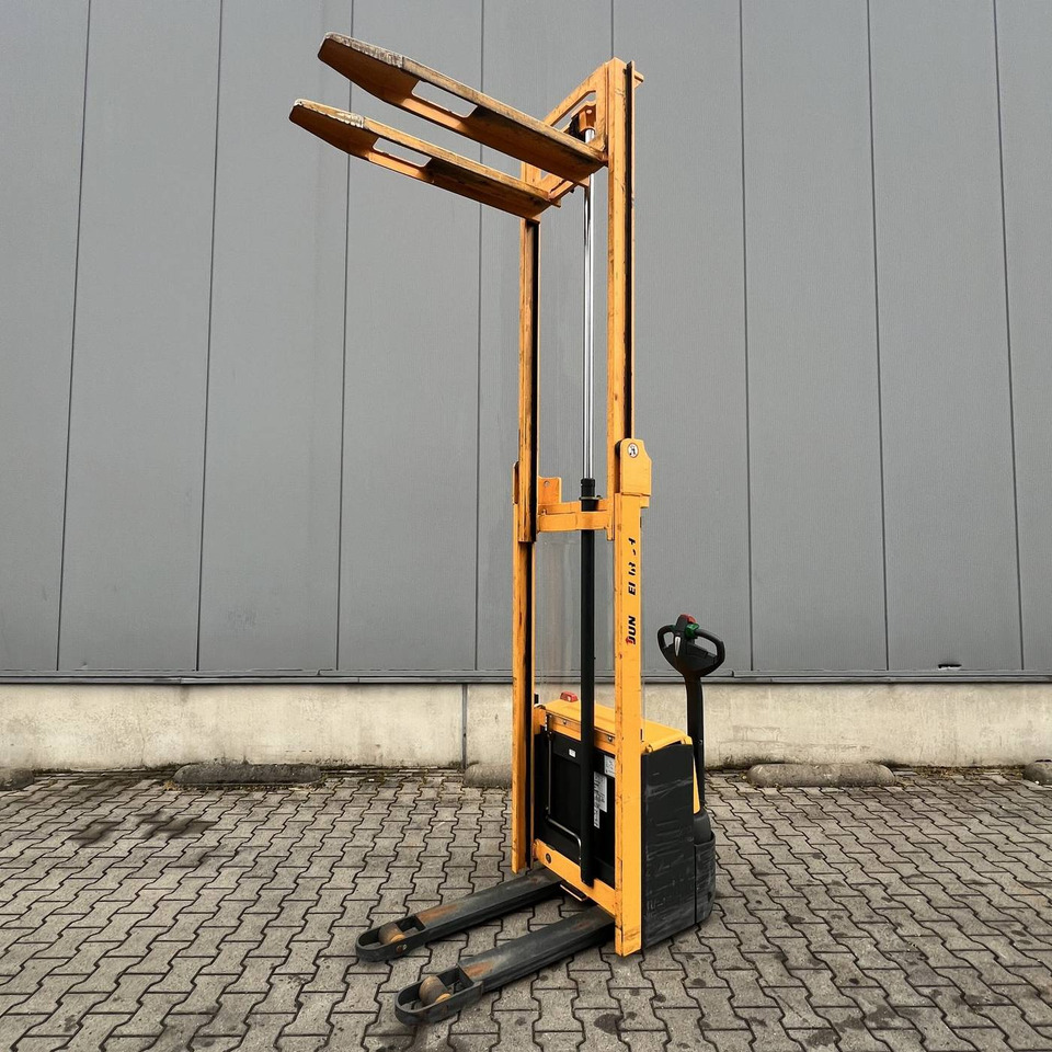 Jungheinrich EJC112 līzingu Jungheinrich EJC112: foto 13 Jungheinrich EJC112 līzingu Jungheinrich EJC112: foto 13