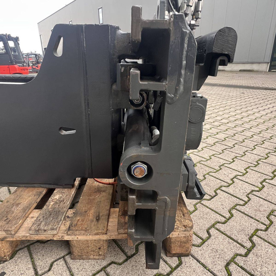 Kaup rotating baleclamp 4.8T493 - Satvērējs: foto 4 Kaup rotating baleclamp 4.8T493 - Satvērējs: foto 4