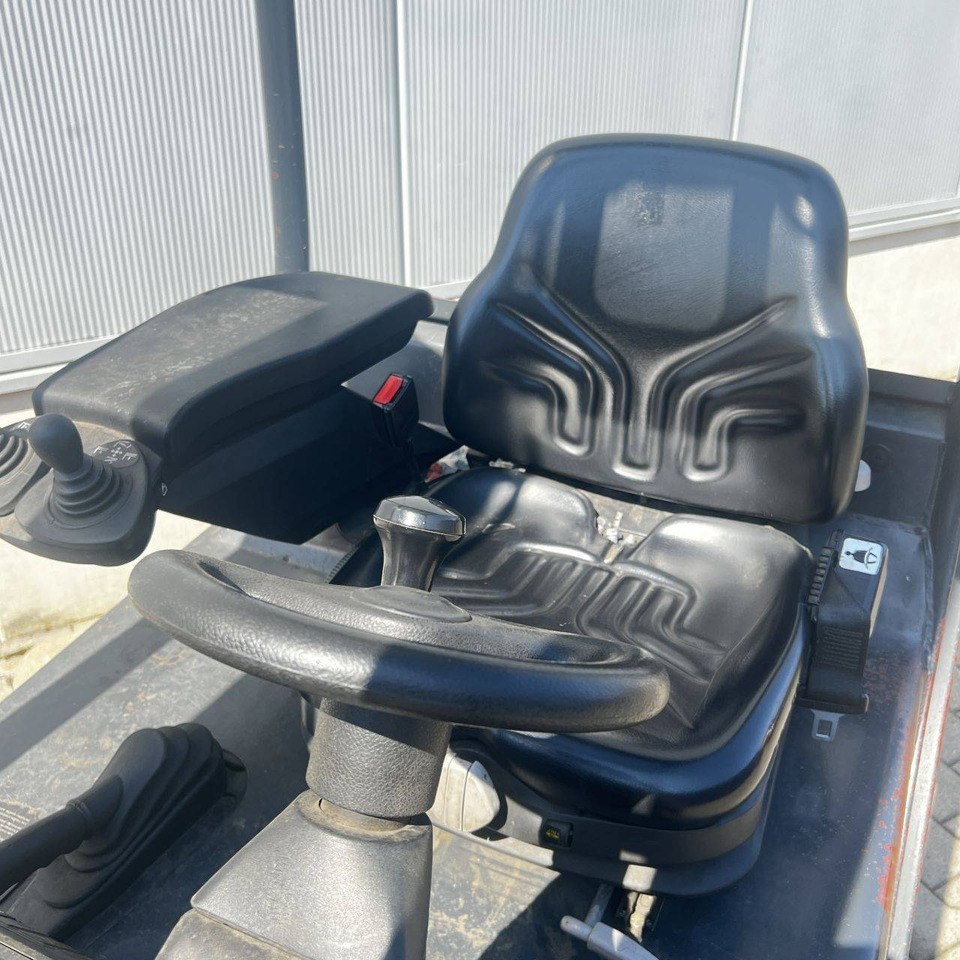 Linde E14 (335-02) - Elektroiekrāvējs: foto 4 Linde E14 (335-02) - Elektroiekrāvējs: foto 4