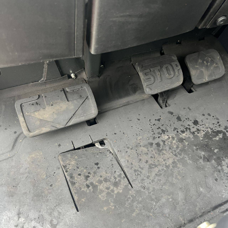 Linde E15 (386-02) EVO - Elektroiekrāvējs: foto 5 Linde E15 (386-02) EVO - Elektroiekrāvējs: foto 5