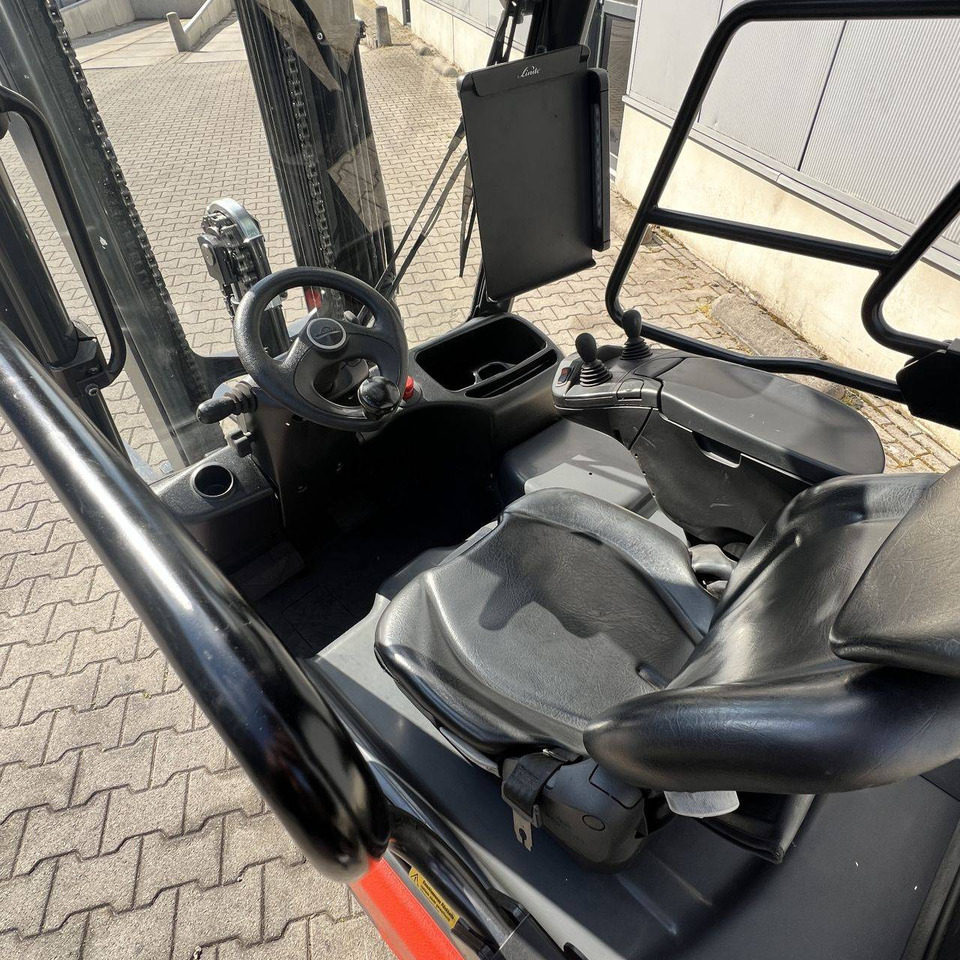 Linde E16 (386-02) EVO - Elektroiekrāvējs: foto 4 Linde E16 (386-02) EVO - Elektroiekrāvējs: foto 4