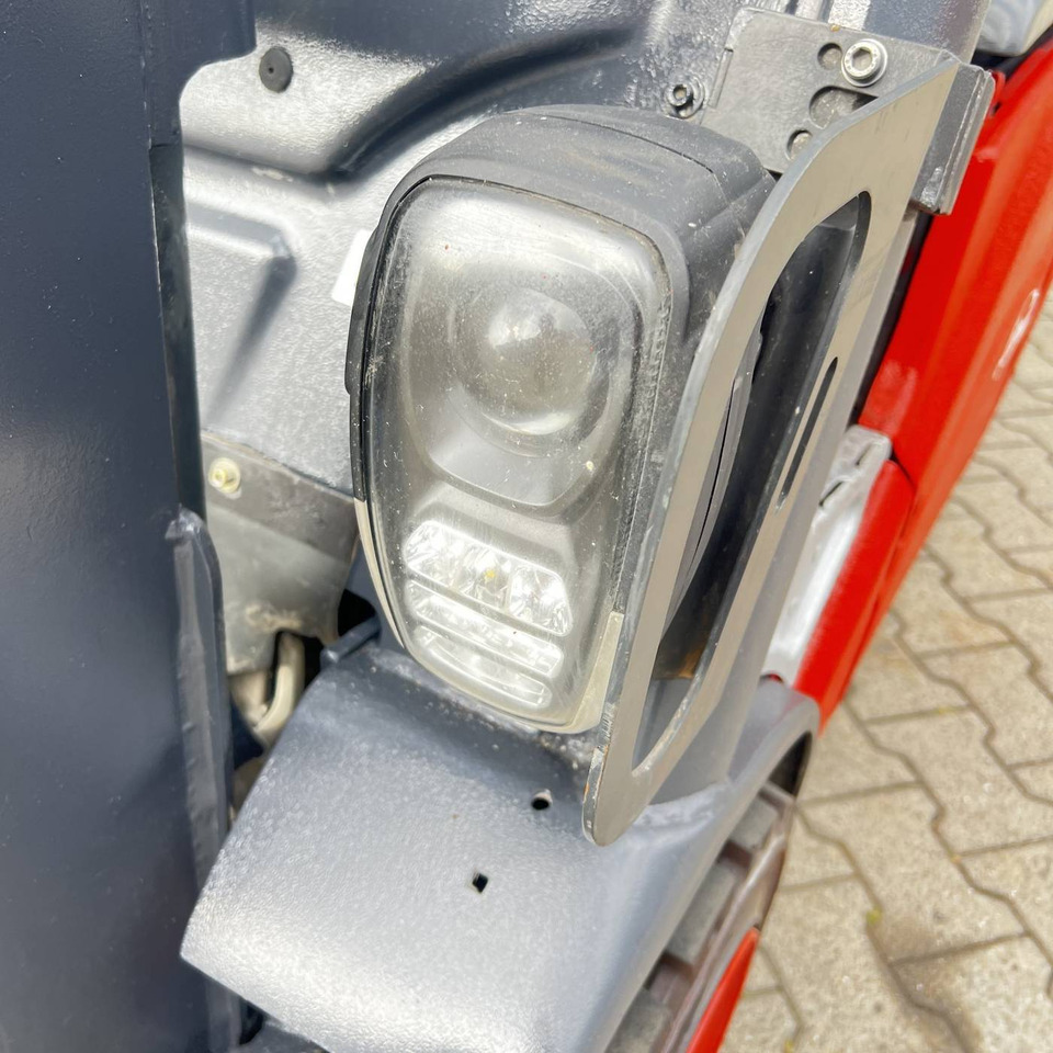 Linde E16C (386) - Elektroiekrāvējs: foto 4 Linde E16C (386) - Elektroiekrāvējs: foto 4
