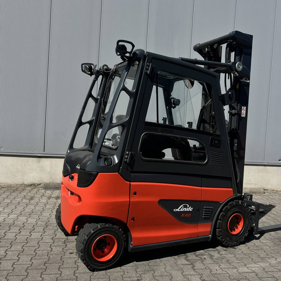 Linde E20 (387) - Elektroiekrāvējs: foto 2 Linde E20 (387) - Elektroiekrāvējs: foto 2