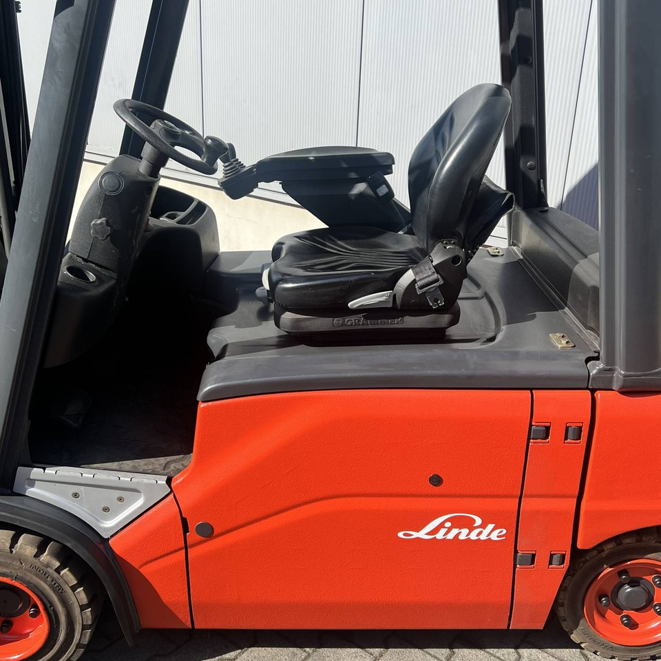 Linde E20PL (386-01) - Elektroiekrāvējs: foto 3 Linde E20PL (386-01) - Elektroiekrāvējs: foto 3