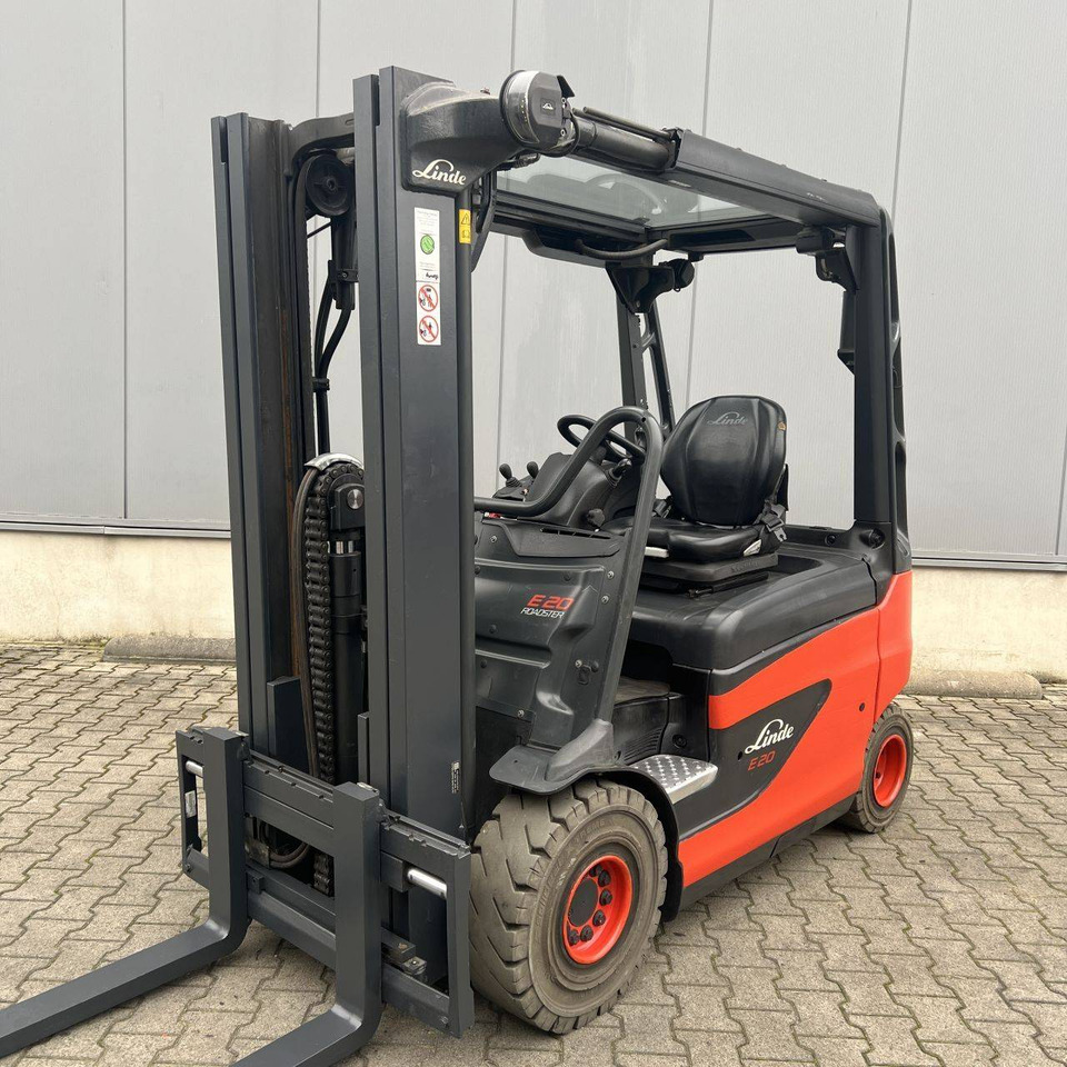 Linde E20R (387) Roadster - Elektroiekrāvējs: foto 1 Linde E20R (387) Roadster - Elektroiekrāvējs: foto 1
