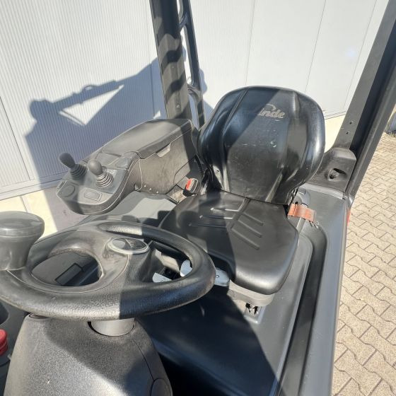 Elektroiekrāvējs Linde E25L (387): foto 18