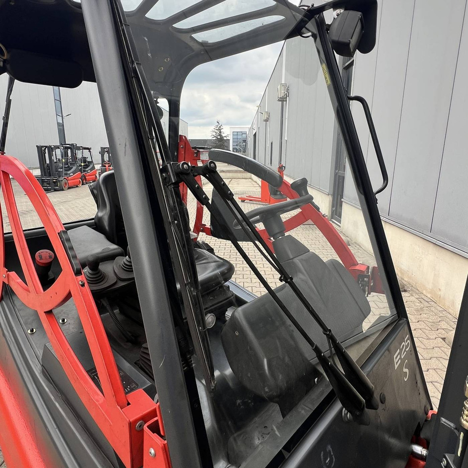 Linde E25S (336-03) - Elektroiekrāvējs: foto 3 Linde E25S (336-03) - Elektroiekrāvējs: foto 3