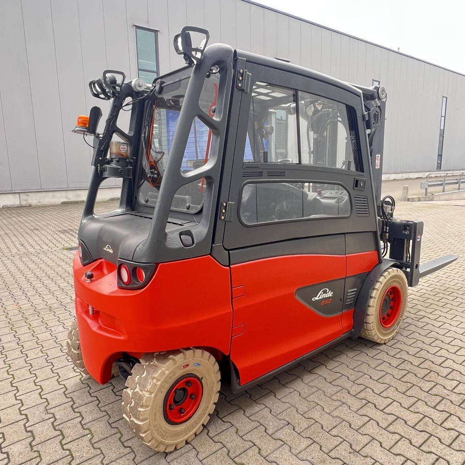 Linde E50/600L (388) LOW - Elektroiekrāvējs: foto 4 Linde E50/600L (388) LOW - Elektroiekrāvējs: foto 4