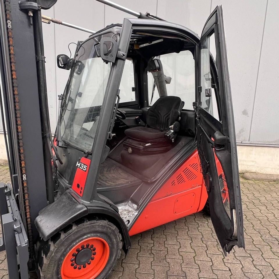 Linde H30D (393) - Dīzeļiekrāvējs: foto 4 Linde H30D (393) - Dīzeļiekrāvējs: foto 4