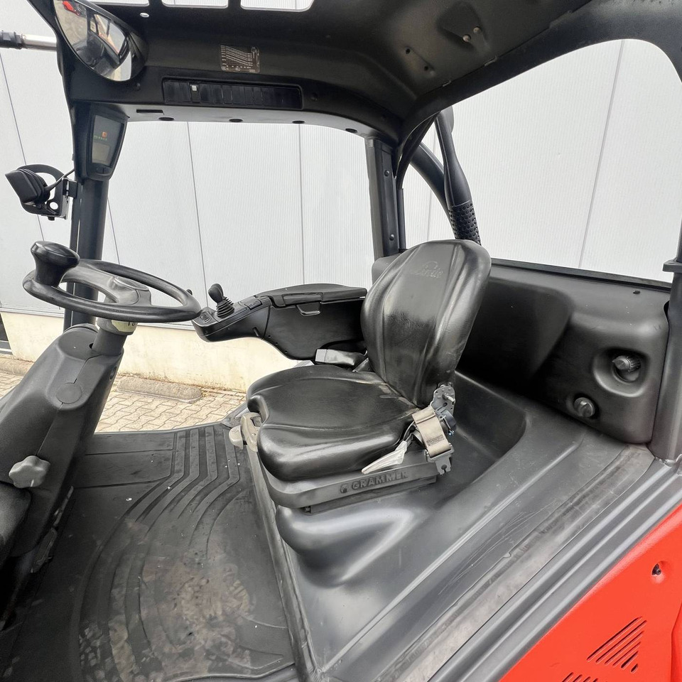 Linde H40D (394-02) EVO LOW - Dīzeļiekrāvējs: foto 5 Linde H40D (394-02) EVO LOW - Dīzeļiekrāvējs: foto 5