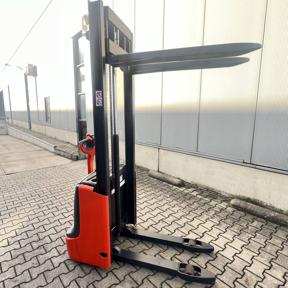 Linde L10 (1172) - Krautņotājs: foto 2 Linde L10 (1172) - Krautņotājs: foto 2