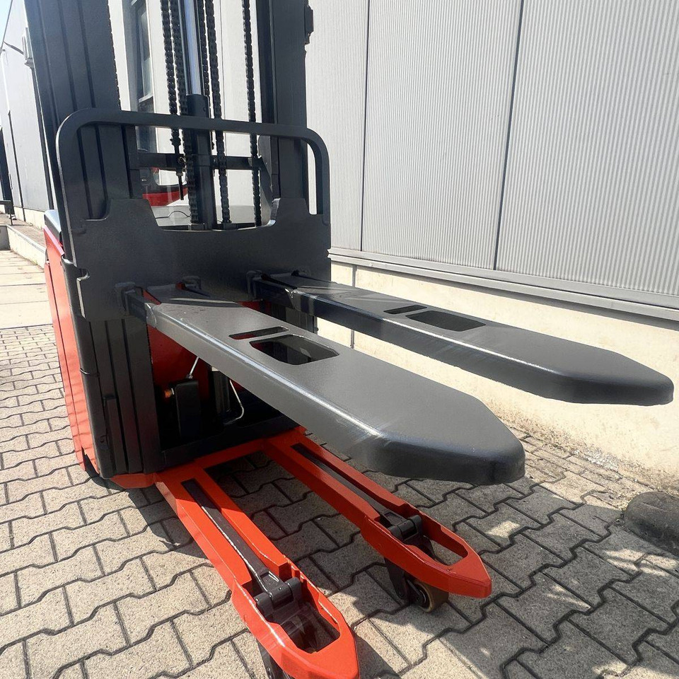 Linde L16i (372) - Krautņotājs: foto 4 Linde L16i (372) - Krautņotājs: foto 4