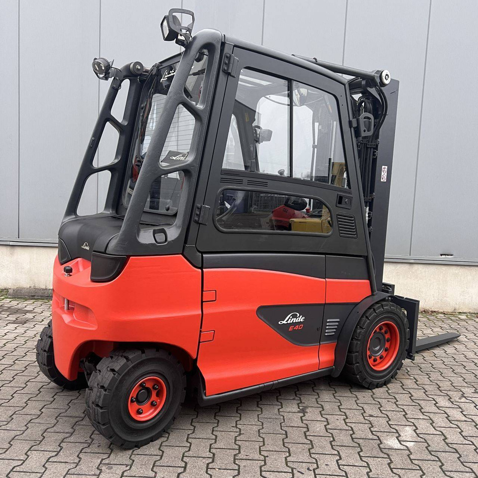 Linde Linde E40/600H (388) - Elektroiekrāvējs: foto 2 Linde Linde E40/600H (388) - Elektroiekrāvējs: foto 2