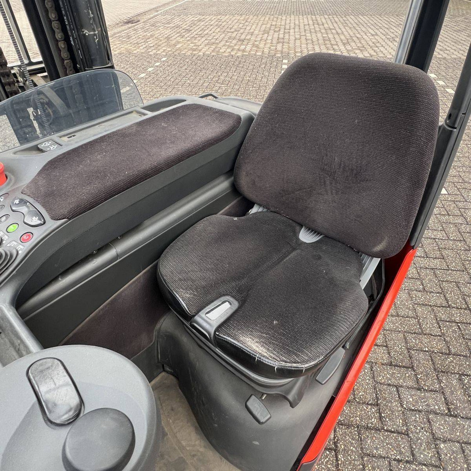 Linde R14HD (1120) - Bīdmasta krautņotājs: foto 4 Linde R14HD (1120) - Bīdmasta krautņotājs: foto 4