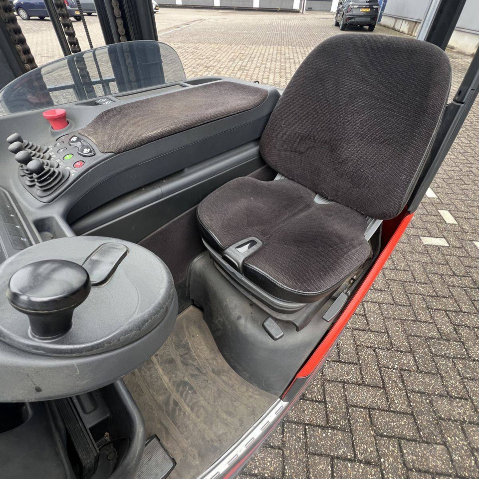 Linde R14HD (1120) - Bīdmasta krautņotājs: foto 4 Linde R14HD (1120) - Bīdmasta krautņotājs: foto 4