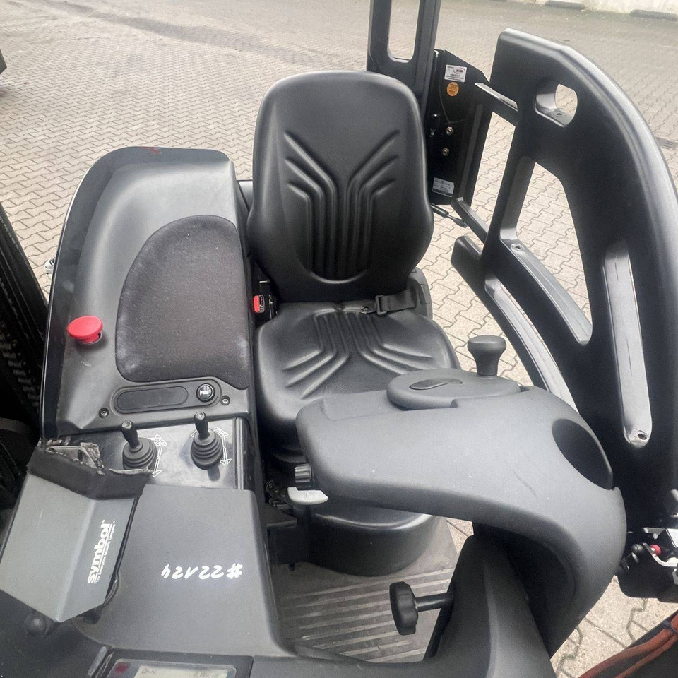 Linde R14S-12 - Bīdmasta krautņotājs: foto 5 Linde R14S-12 - Bīdmasta krautņotājs: foto 5