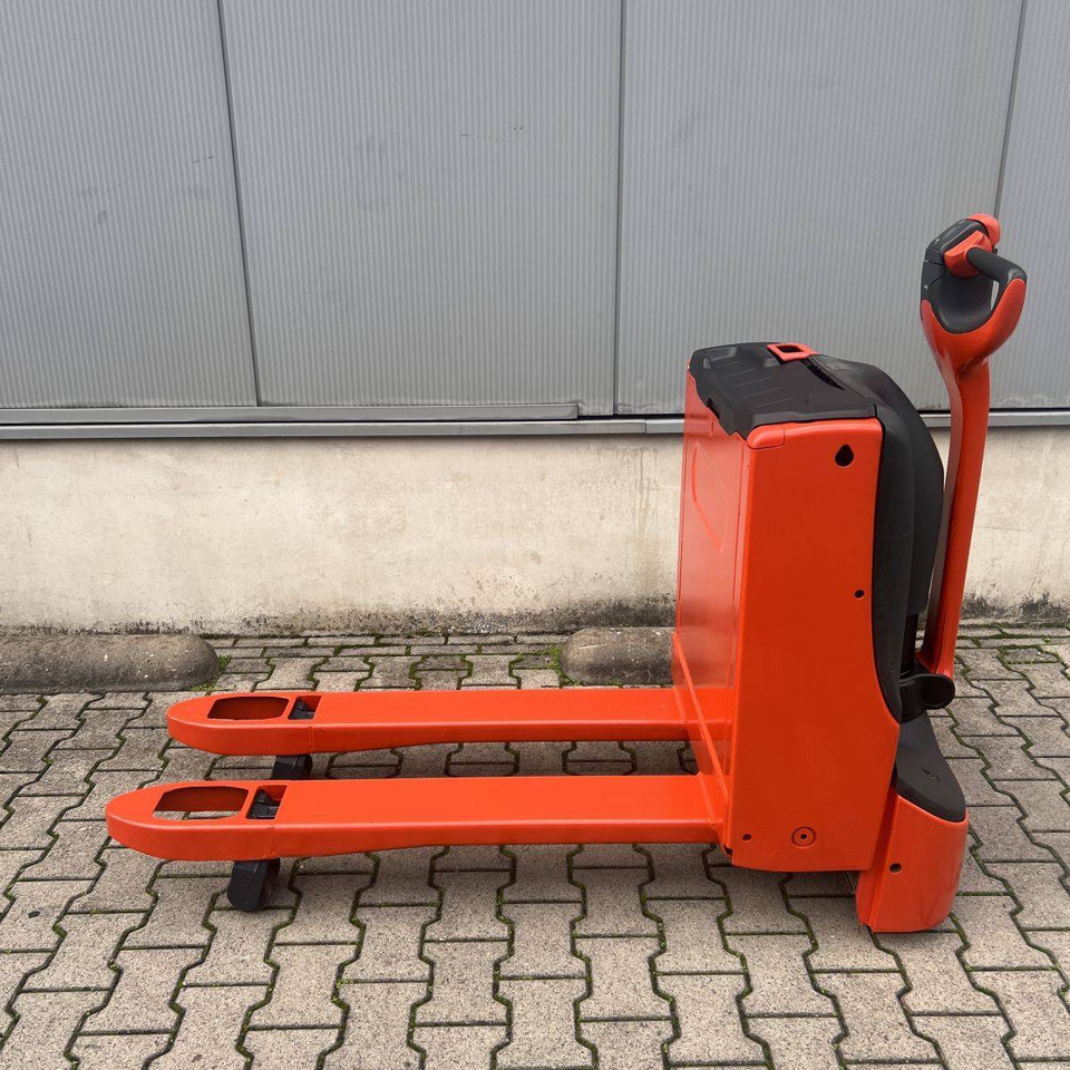 Linde T16 (1152) - Rokas palešu ratiņi: foto 2 Linde T16 (1152) - Rokas palešu ratiņi: foto 2