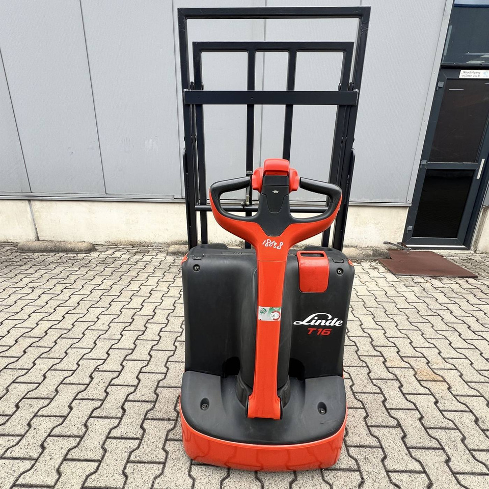 Linde T16 (1152) - Rokas palešu ratiņi: foto 1 Linde T16 (1152) - Rokas palešu ratiņi: foto 1