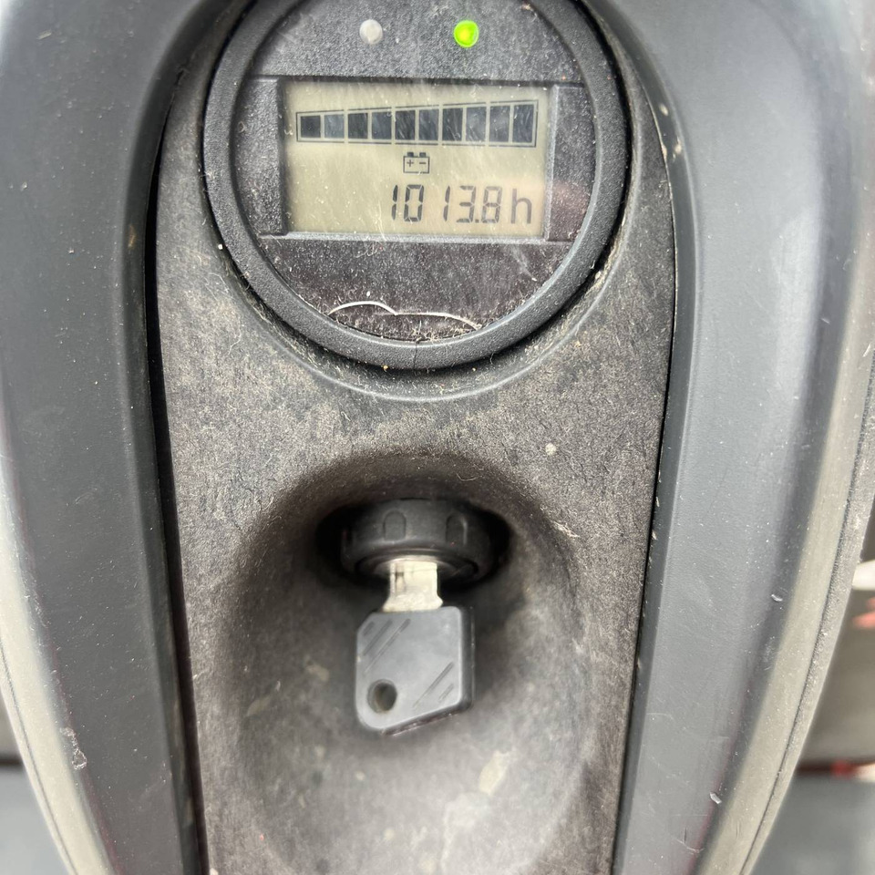 Linde T16 (1152) - Rokas palešu ratiņi: foto 5 Linde T16 (1152) - Rokas palešu ratiņi: foto 5