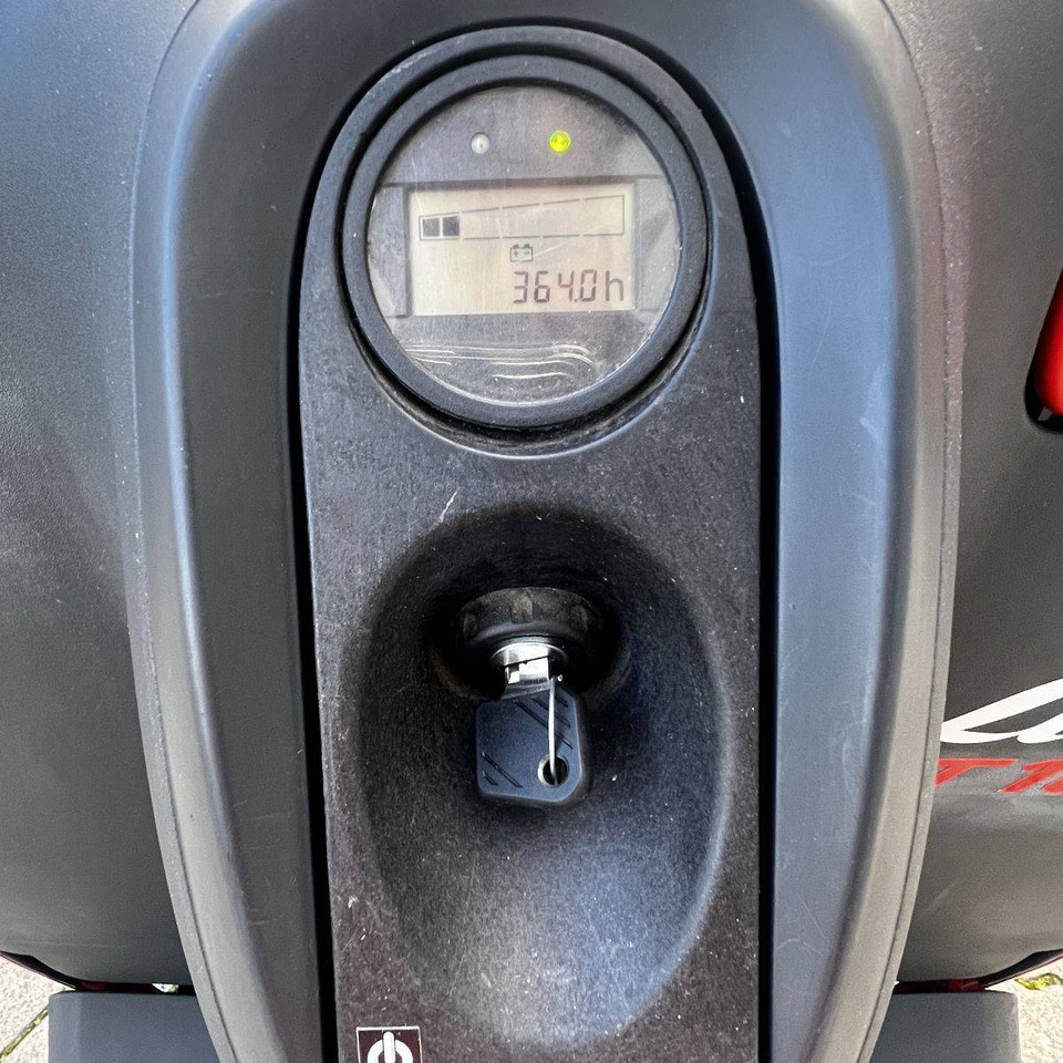 Linde T16 (1152) - Rokas palešu ratiņi: foto 4 Linde T16 (1152) - Rokas palešu ratiņi: foto 4