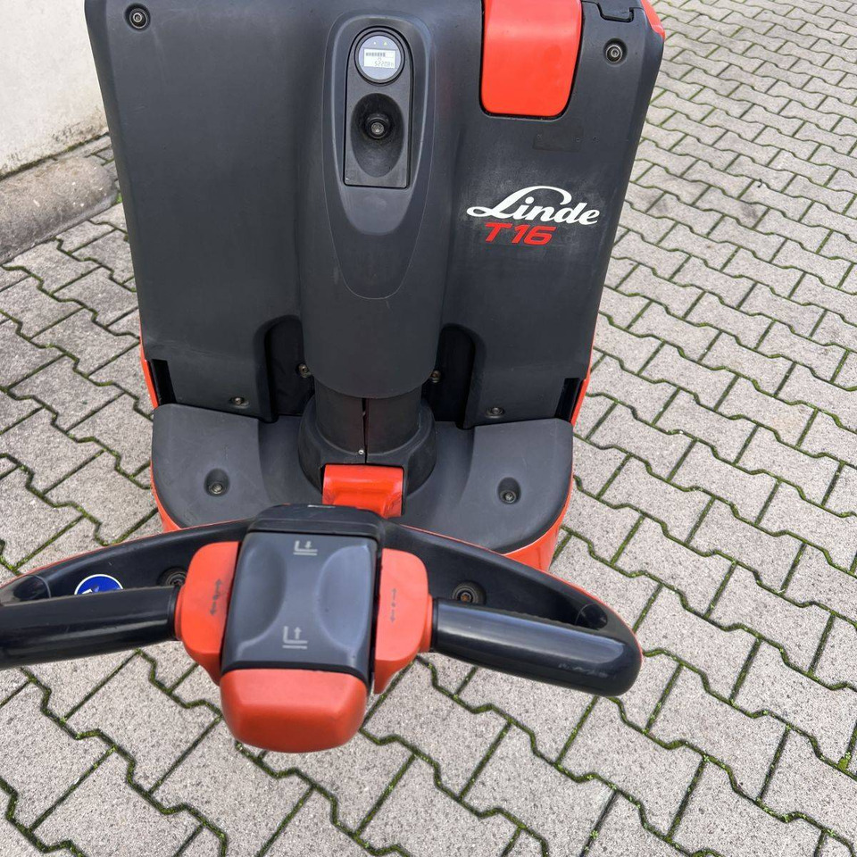 Linde T16 (1152) - Rokas palešu ratiņi: foto 4 Linde T16 (1152) - Rokas palešu ratiņi: foto 4