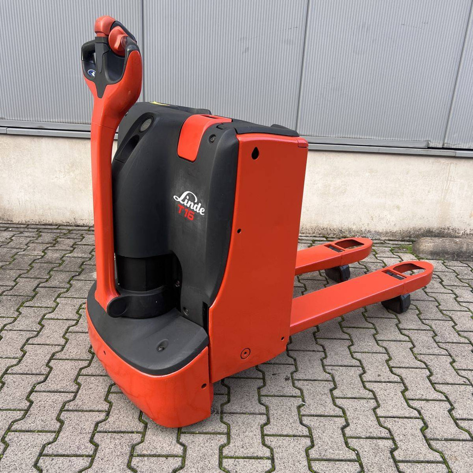 Linde T16 (1152) - Rokas palešu ratiņi: foto 1 Linde T16 (1152) - Rokas palešu ratiņi: foto 1