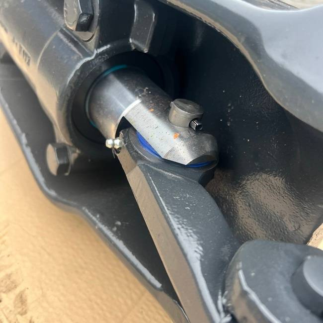Rear axle AL30-01 2504 - Asis un rezerves daļas - Iekraušanas tehnika: foto 3 Rear axle AL30-01 2504 - Asis un rezerves daļas - Iekraušanas tehnika: foto 3