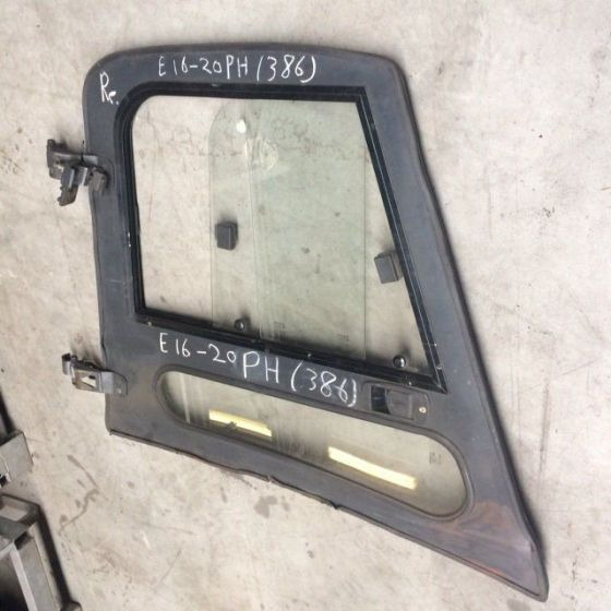 Right door for Linde, Series 386 - Durvis un rezerves daļas - Iekraušanas tehnika: foto 1 Right door for Linde, Series 386 - Durvis un rezerves daļas - Iekraušanas tehnika: foto 1