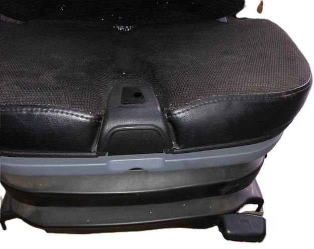 Seat for Linde /1120-01/ - Sēdeklis - Iekraušanas tehnika: foto 3 Seat for Linde /1120-01/ - Sēdeklis - Iekraušanas tehnika: foto 3