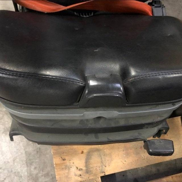 Seat for Linde 1120 Series - Sēdeklis - Iekraušanas tehnika: foto 2 Seat for Linde 1120 Series - Sēdeklis - Iekraušanas tehnika: foto 2
