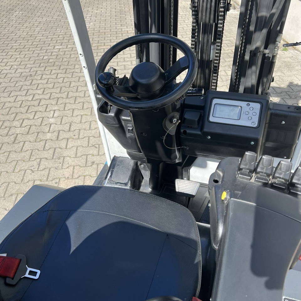 Unicarriers AG1N1L16Q - Elektroiekrāvējs: foto 5 Unicarriers AG1N1L16Q - Elektroiekrāvējs: foto 5