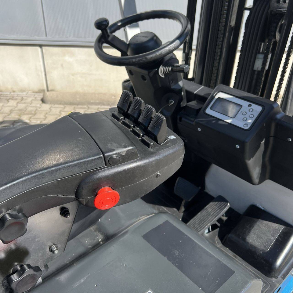 Unicarriers AG1N1L16Q - Elektroiekrāvējs: foto 4 Unicarriers AG1N1L16Q - Elektroiekrāvējs: foto 4