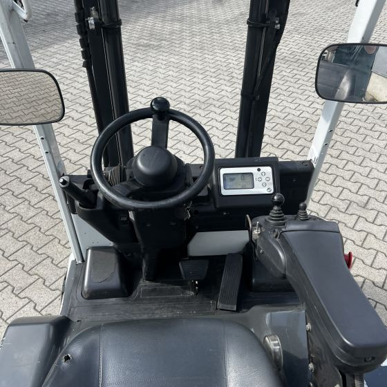 Elektroiekrāvējs Unicarriers EF18 (JAG1N1L18Q): foto 18