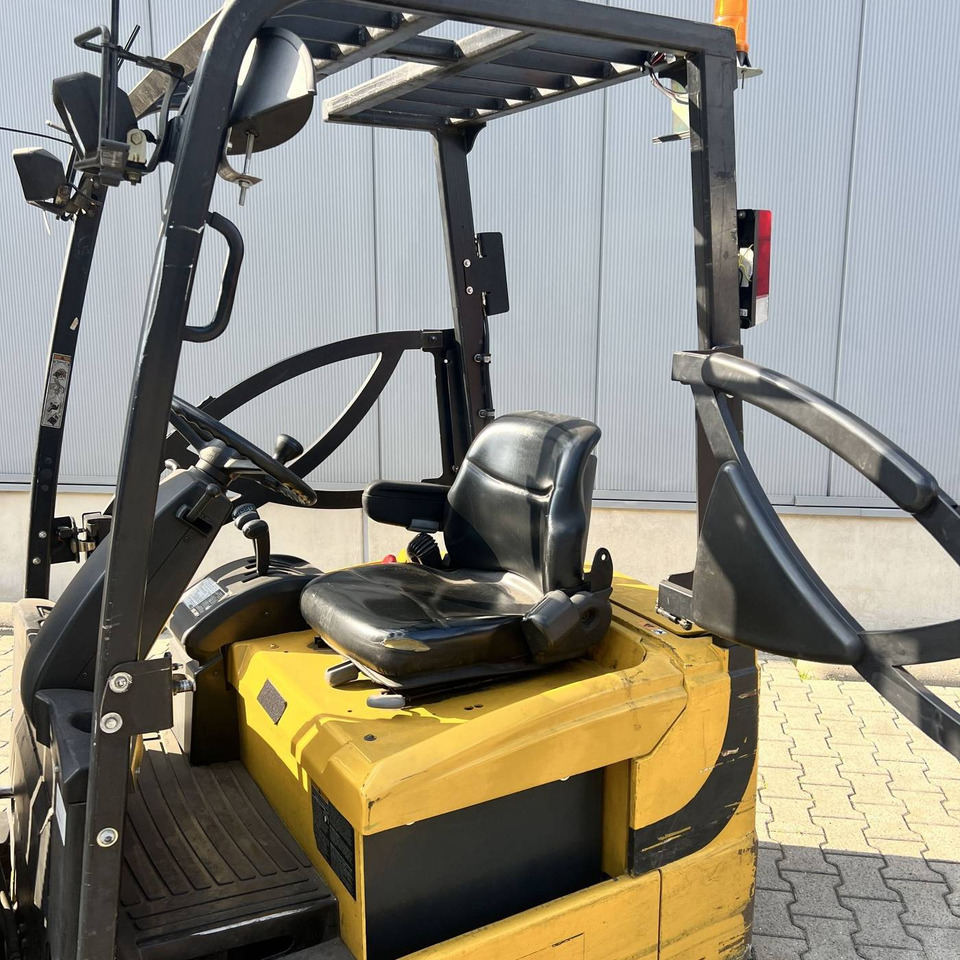 Yale ERP16ATF (SWB) - Elektroiekrāvējs: foto 3 Yale ERP16ATF (SWB) - Elektroiekrāvējs: foto 3