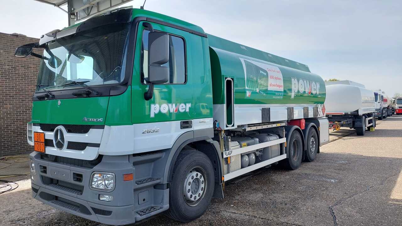 MERCEDES ACTROS - Autocisterna: foto 1 MERCEDES ACTROS - Autocisterna: foto 1