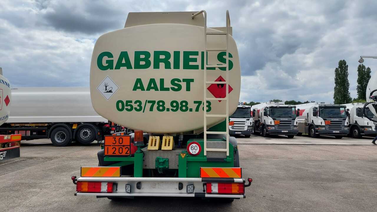 Autocisterna MERCEDES AXOR: foto 12